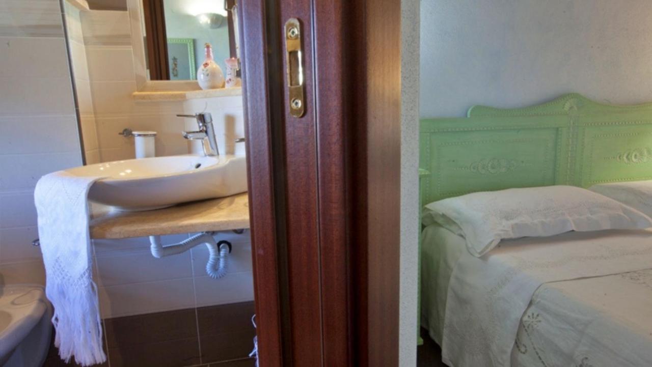 Agriturismo Sa Mandra Casa Minnina ภายนอก รูปภาพ