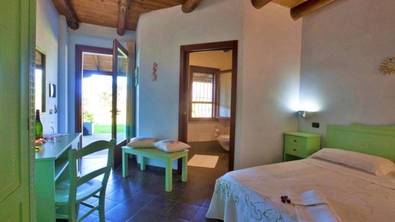 Agriturismo Sa Mandra Casa Minnina ภายนอก รูปภาพ