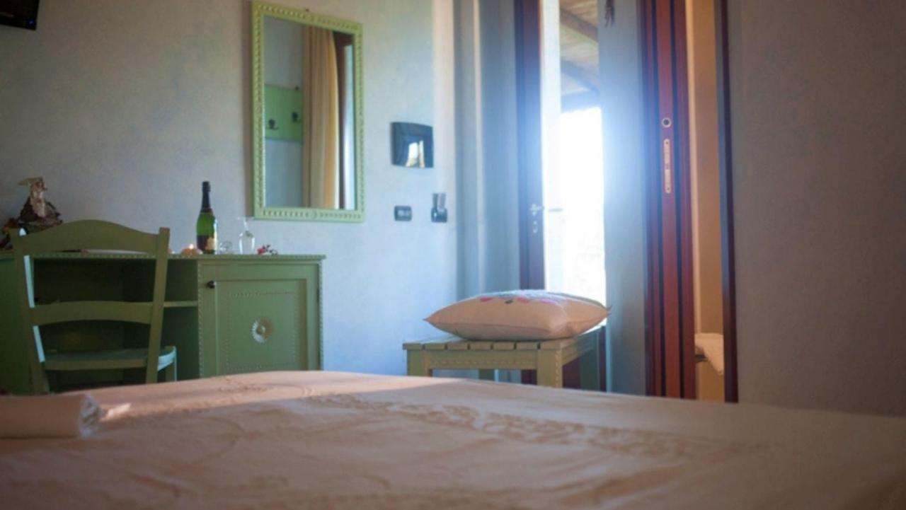 Agriturismo Sa Mandra Casa Minnina ภายนอก รูปภาพ